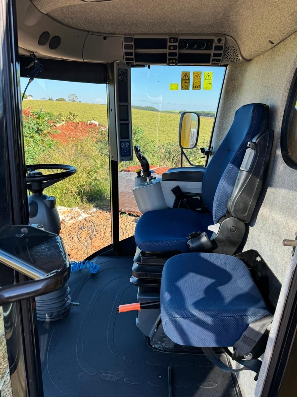 New Holland TX 4.90 Dual 2021 com Plataforma 20 Pés e Plataforma de Milho 9x50