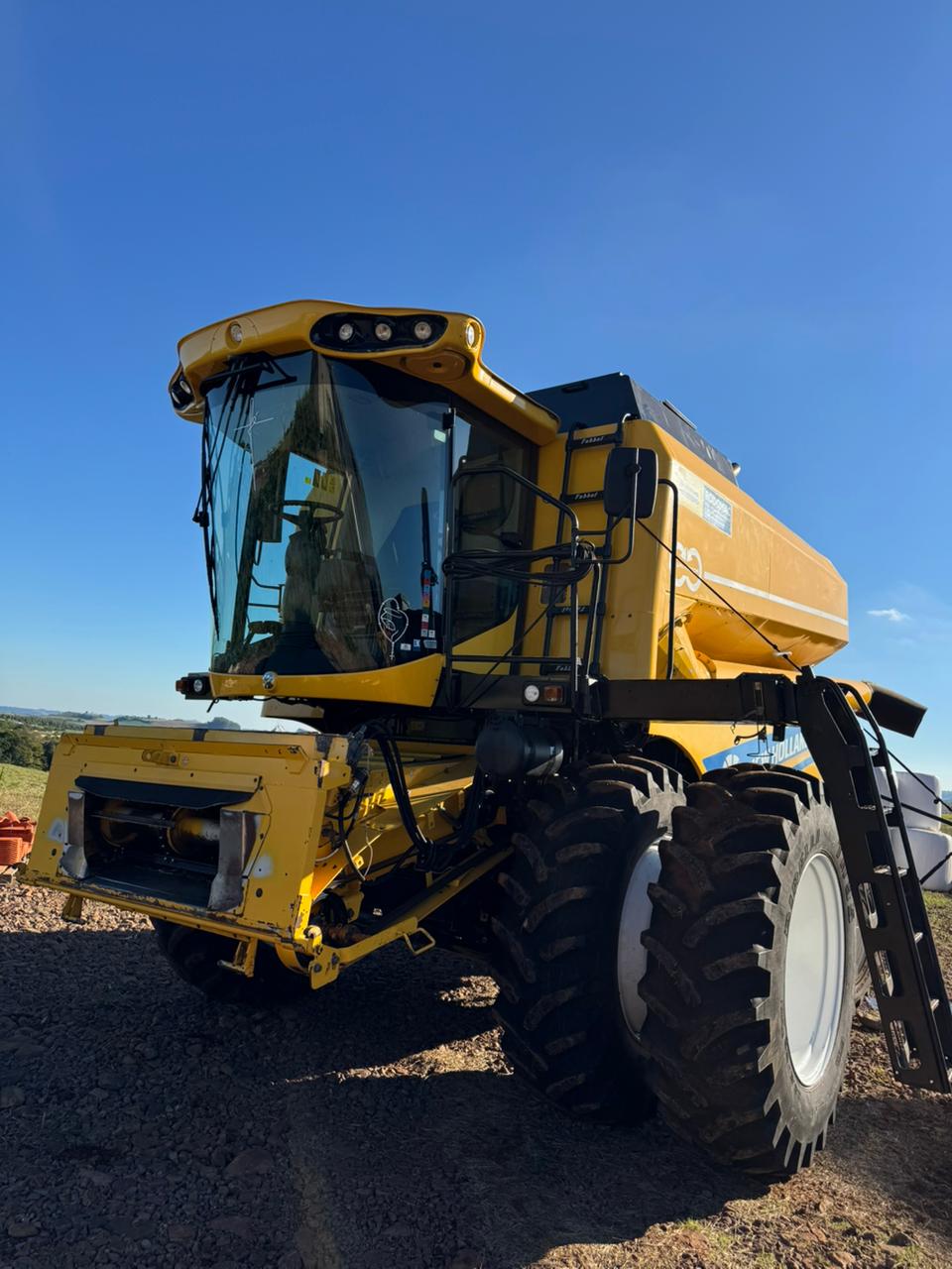 New Holland TX 4.90 Dual 2021 com Plataforma 20 Pés e Plataforma de Milho 9x50